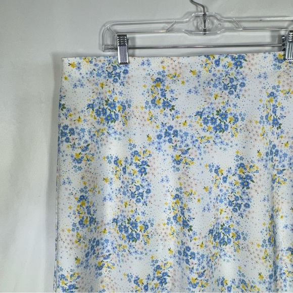 Forever 21+ Yellow & Blue Floral Satin Tea Length Skirt - Picture 2 of 7